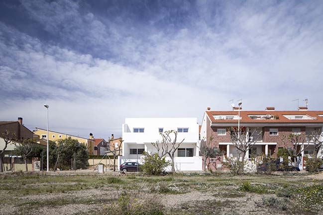 OS House in Valencia by Carlos Segarra Arquitectos