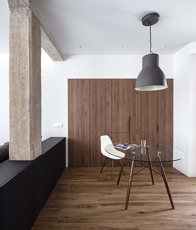 DS Apartment by Carlos Segarra Arquitectos