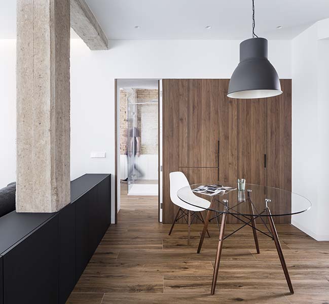 DS Apartment by Carlos Segarra Arquitectos