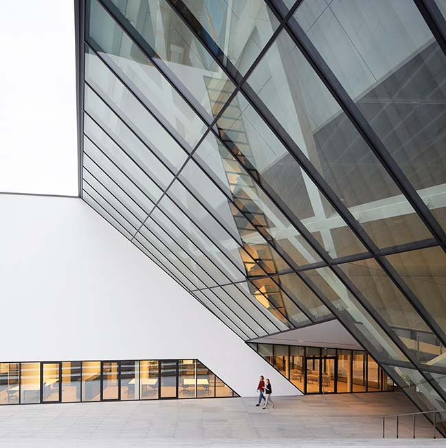 MO Modern Art Museum in Vilnius by Studio Libeskind