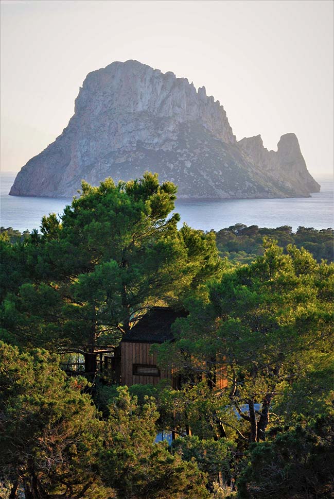 Dream House in Ibiza by Studio Milo