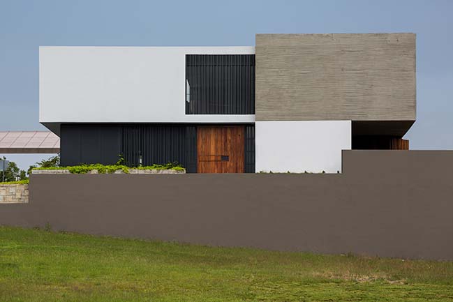 Casa RLD by LR Arquitectura