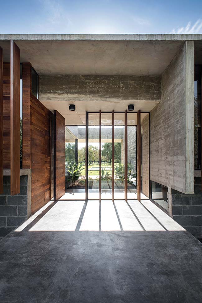 Rodríguez House  by Luciano Kruk