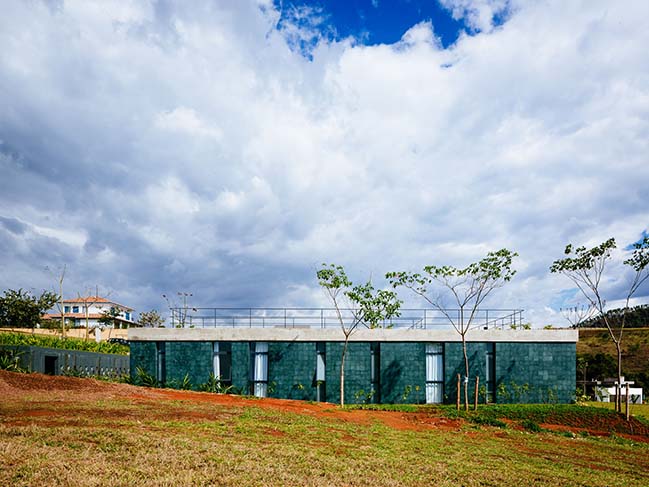 Casa João de Barro by Terra e Tuma Arquitetos Associados