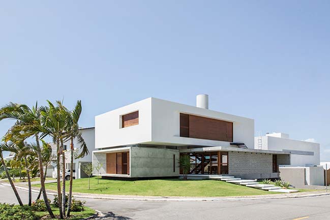 IF House by Martins Lucena Architects