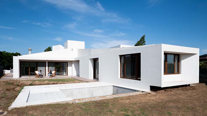 House Y in San Steban by Ambroggio arquitectos