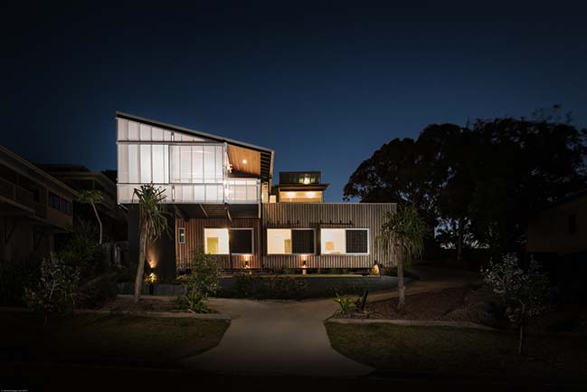 Stradbroke dual occupancy by Graham Anderson Architects