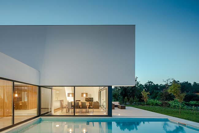 Gafarim House by Tiago do Vale Arquitectos