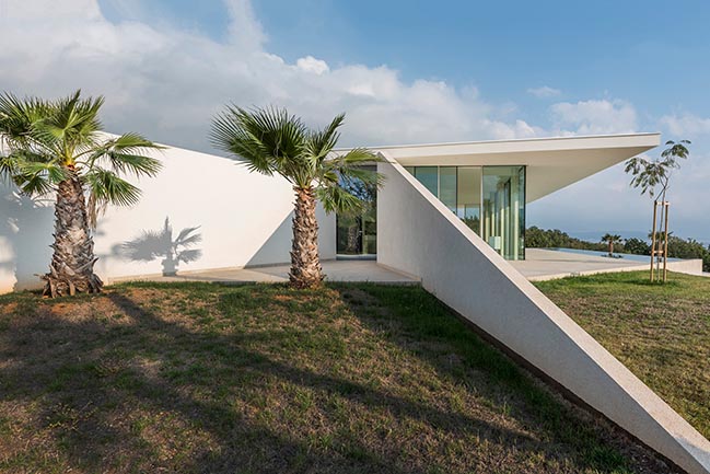Bedrock House by Turato Architecs
