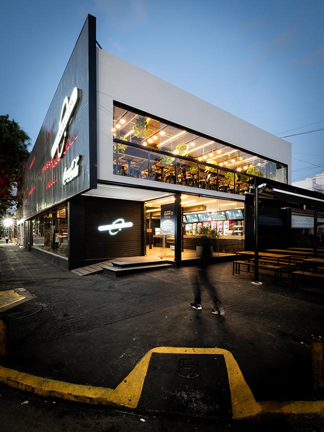 Ricky - Fast food restaurant in Buenos Aires by Además arquitectura