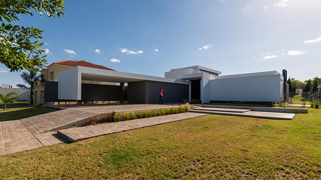Casa NUR by Abdenur Arquitectos