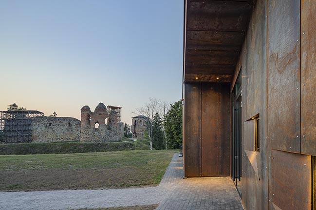 Pilgrims House in Vastseliina by KAOS Architects