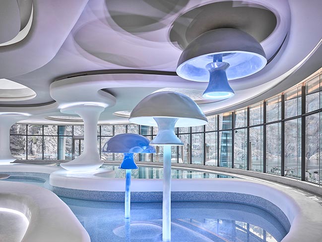 Interior design of InterContinental Shanghai Wonderland Hotel by CCD / Cheng Chung Design (HK)