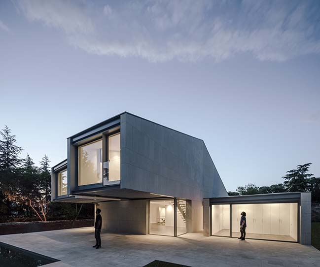 M4 House by Zooco Estudio