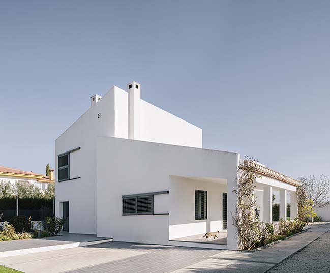 LH2 Weekend House by Motu Arquitectos