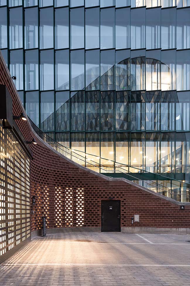 Biomedicum by C.F. Møller wins Building of the Year 2019 in Sweden