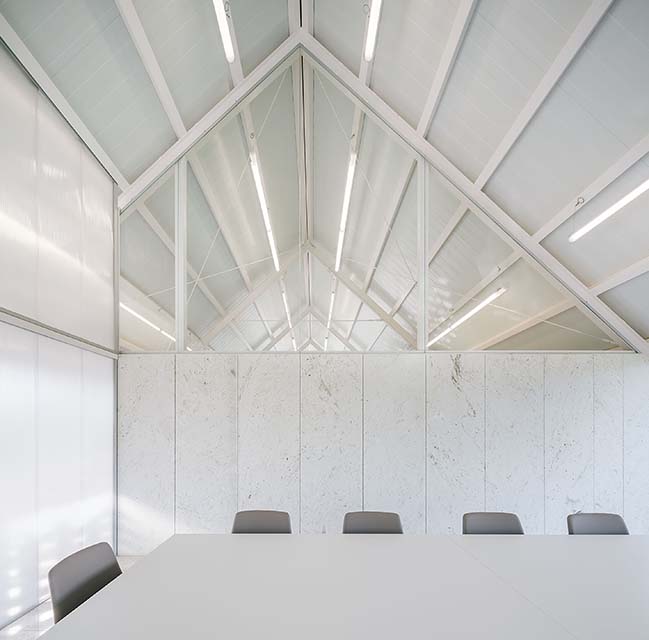 Showroom and Offices DFG-Pavestone by OLA Estudio