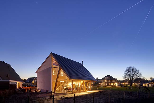 Barnhouse Werkhoven by Ruud Visser Archtiects