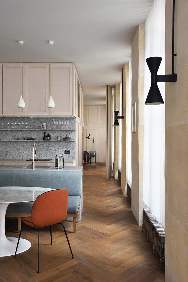 Atelier du Pont refurbish an apartment on rue Etienne Marcel in Paris