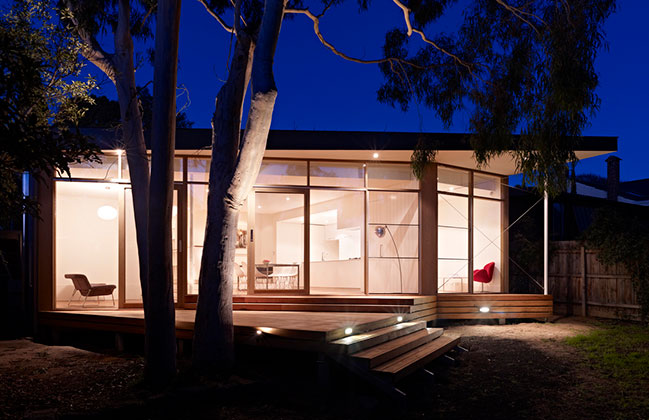 Tree House by Andrew Child Architecture