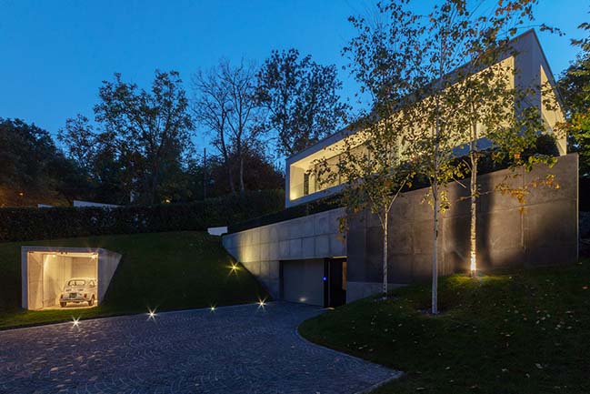 Villa Cinquecento by NAPUR Architect Ltd.
