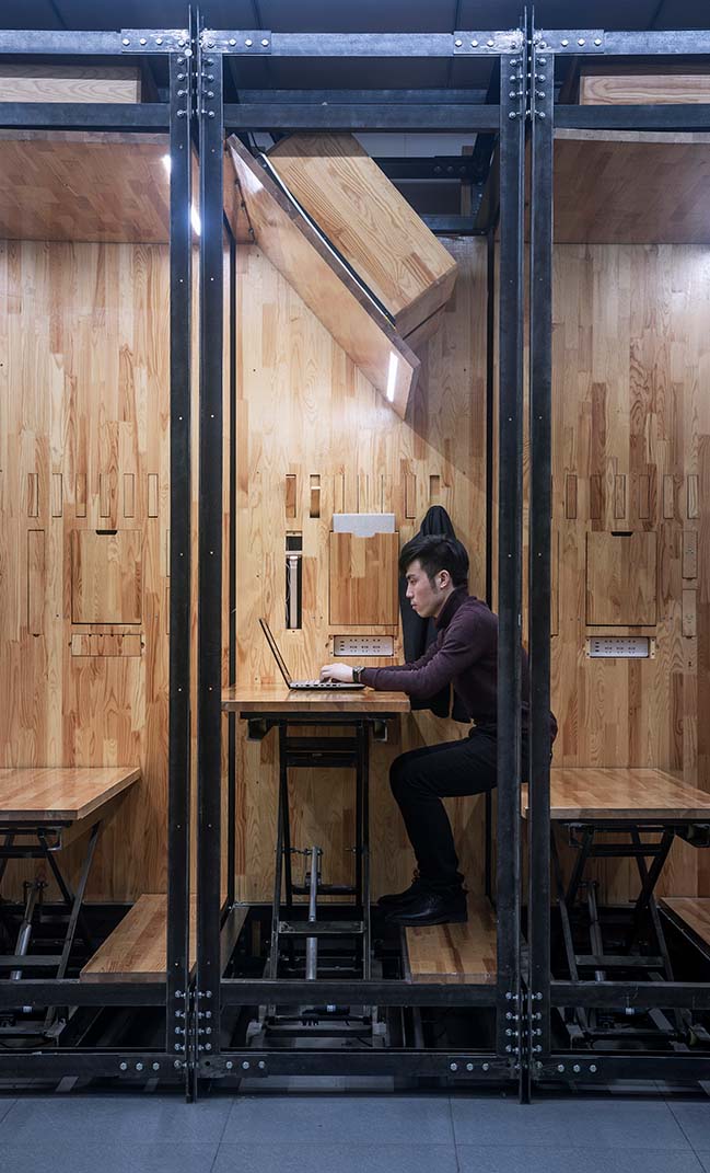 9.639: An Inserted Variable Office in Beijing by LUO studio