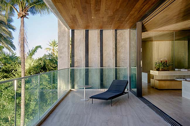 Bal Harbour House by Oppenheim Architecture