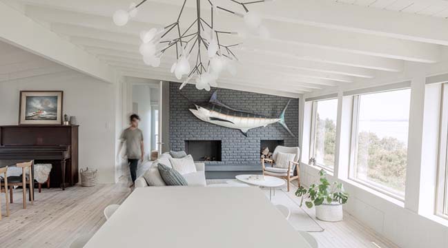 Harbour Cottage by REIGN ARCHITECTS