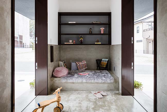 Slender House by FORM / Kouichi Kimura Architects