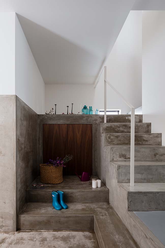 Slender House by FORM / Kouichi Kimura Architects