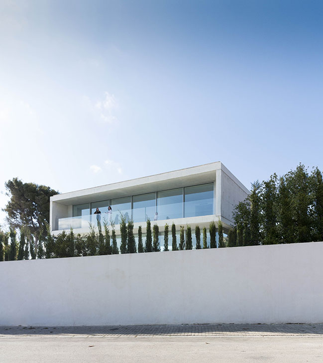 Portet House by Dalia Alba Architect