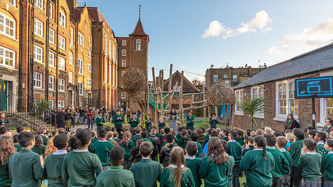 Park Walk Primary School playground by Foster + Partners