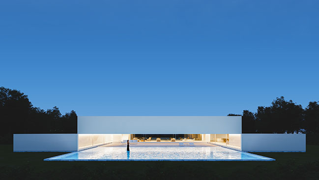 Compluvium House by Fran Silvestre Arquitectos