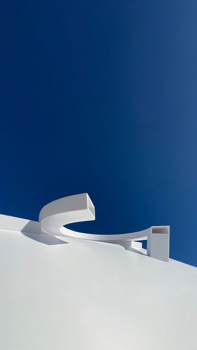 House of the Sun by Fran Silvestre Arquitectos