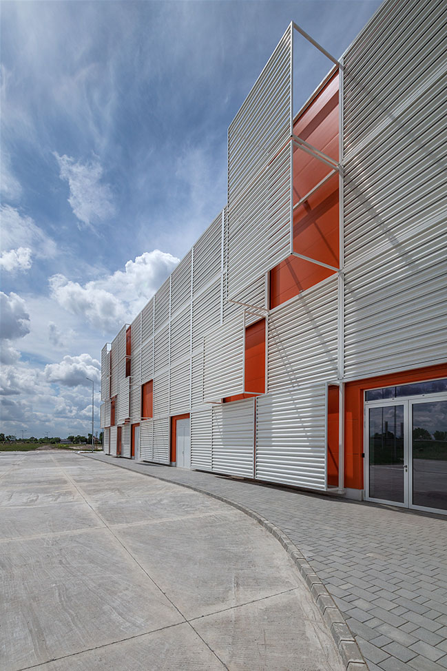 Multifunctional Sport and Event Hall by NAPUR Architect Ltd.