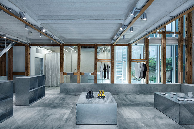 T-HOUSE New Balance by Jo Nagasaka / Schemata Architects + ondesign Partners
