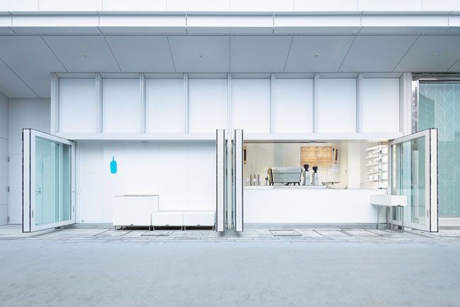 Blue Bottle Coffee NEWoMan YOKOHAMA Cafe Stand by Jo Nagasaka / Schemata Architects