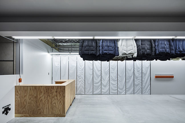 DESCENTE BLANC Sapporo by Jo Nagasaka / Schemata Architects