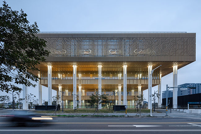 Tainan Public Library by Mecanoo and MAYU