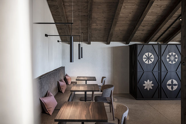 Gfell: A hotel under the barn by noa*