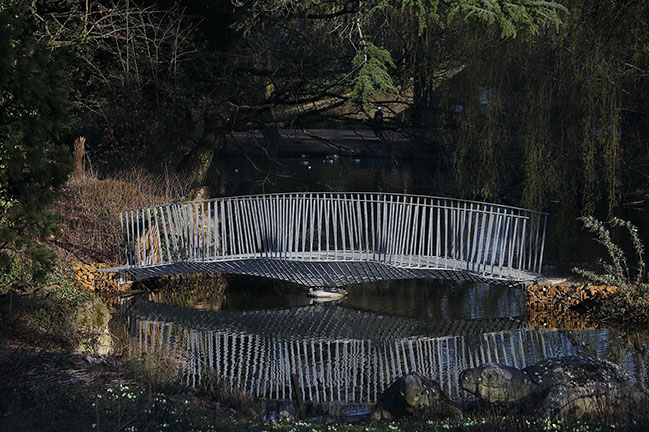 Swing Bridge by Tonkin Liu