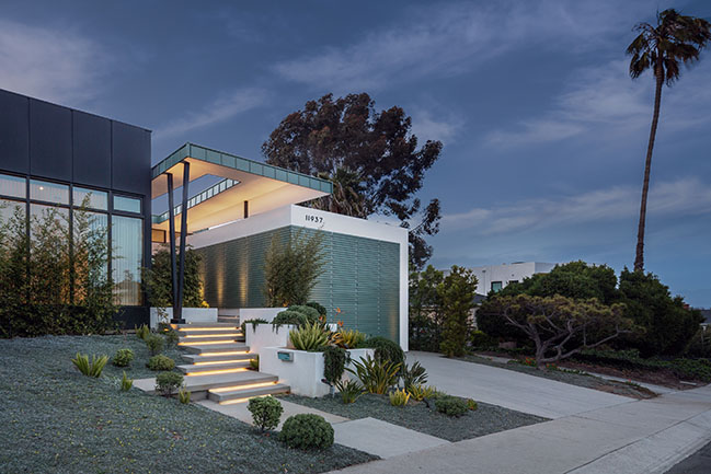 Mar Vista Residence by Tim Gorter Architect