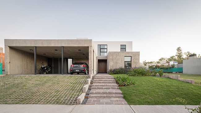 LOP House by Fanesi and Navarro Arquitectas