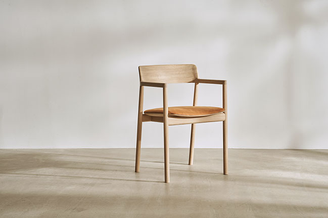 New range of chairs added to OVO furniture collection for Benchmark / Foster + Partners