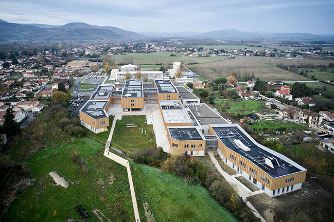 College Cazères in France by Séquences Architects