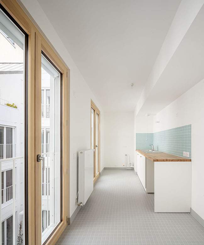 14 social housing units and two business premises in Paris-Montmartre by mobile architectural office