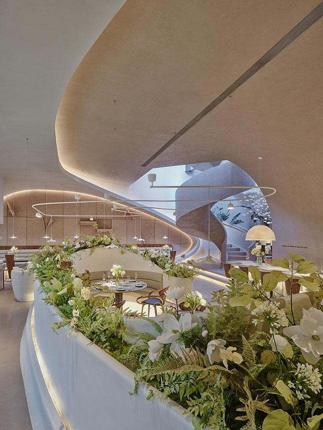 Tomacado (Shanghai IFC) by Liang Architecture Studio