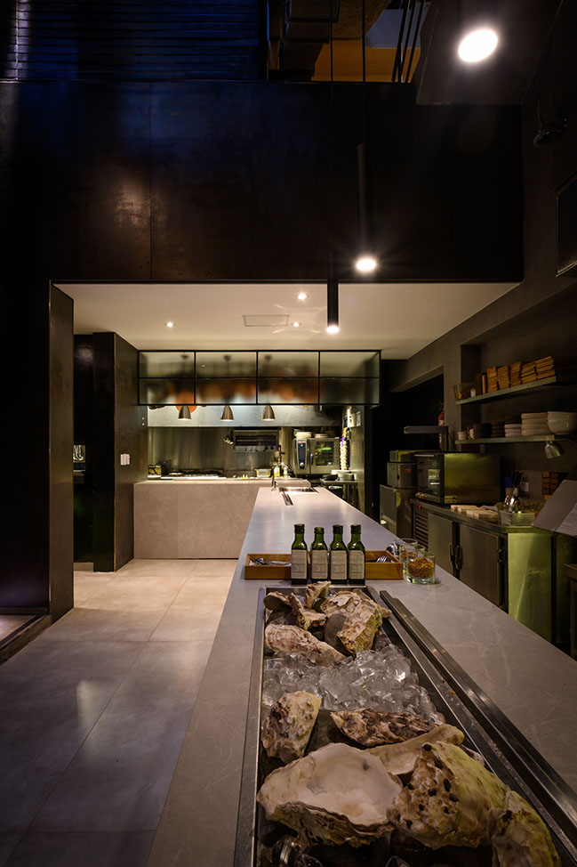 CRIZIA: Oyster restaurant in Buenos Aires by además arquitectura + anotherofda