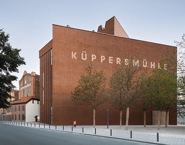 New Extension of the MKM Museum Küppersmühle by Herzog & de Meuron Has Opened