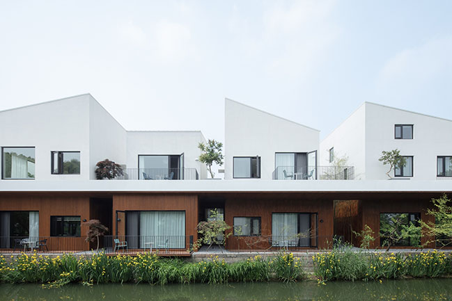 BAN Villa by B.L.U.E. Architecture Studio